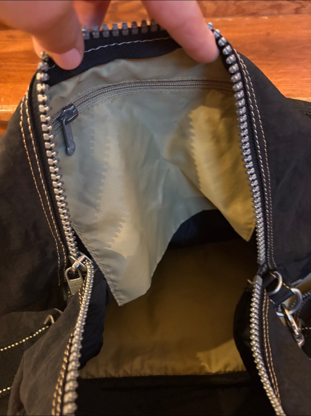 Kipling expendable duffle bag black - Picture 5 of 5